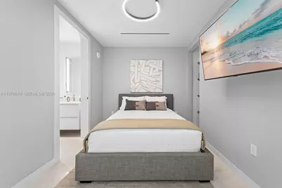 300 Biscayne Blvd Way #1605, Miami, FL 33131 - Photo 18