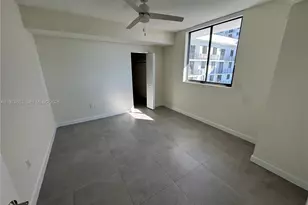 16395 Biscayne Blvd, North Miami Beach, FL 33160 - Photo 1