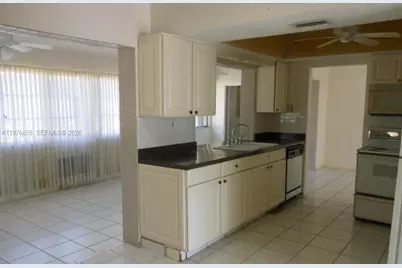 4955 NW 55th St, Tamarac, FL 33319 - Photo 6