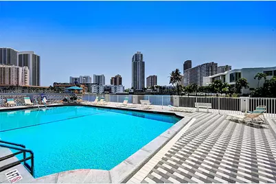 137 Golden Isles Dr #305, Hallandale Beach, FL 33009 - Photo 22