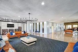 137 Golden Isles Dr, Hallandale Beach, FL 33009 - Photo 20