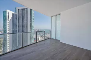 851 NE 1st Ave, Miami, FL 33132 - Photo 6