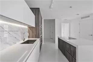 851 NE 1st Ave, Miami, FL 33132 - Photo 8