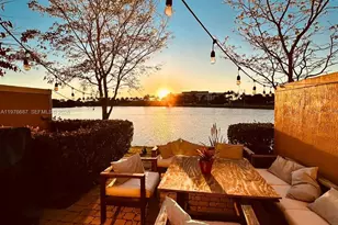 822 SW 143rd Terrace, Pembroke Pines, FL 33027 - Photo 14