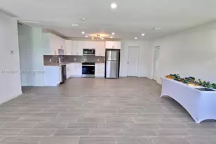 4438 E Riverside Dr, Fort Myers, FL 33905 - Photo 2