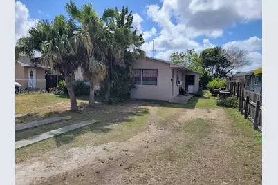 1120 NW 11th St, Homestead, FL 33030 - Photo 2