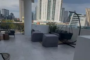 10 SW South River Dr, Miami, FL 33130 - Photo 22