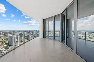 851 NE 1st Ave, Miami, FL 33132 - Photo 2