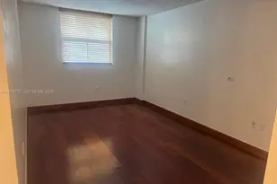 104 SW 9th St, Miami, FL 33130 - Photo 18