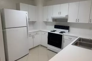 104 SW 9th St, Miami, FL 33130 - Photo 8