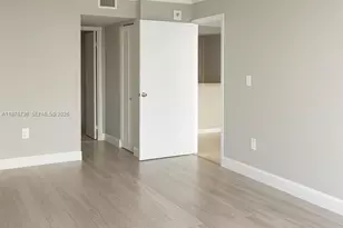 555 NE 15th St, Miami, FL 33132 - Photo 10