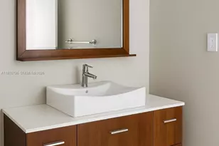 555 NE 15th St, Miami, FL 33132 - Photo 14