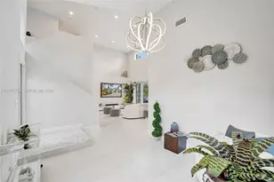 1078 Laguna Springs Dr, Weston, FL 33326 - Photo 6