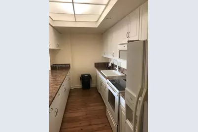 9755 NW 52nd St #421, Doral, FL 33178 - Photo 2