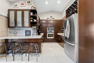 615 NW 134th Pl, Miami, FL 33182 - Photo 10