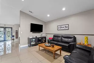 615 NW 134th Pl, Miami, FL 33182 - Photo 12