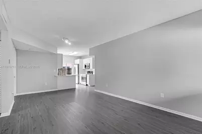 8021 Lake Dr #102, Doral, FL 33166 - Photo 16