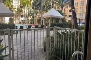 3001 NE 185th St, Aventura, FL 33180 - Photo 14