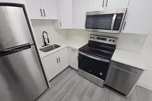 8101 Crespi Blvd, Miami Beach, FL 33141 - Photo 2