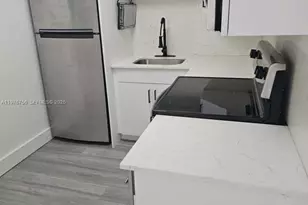 8101 Crespi Blvd, Miami Beach, FL 33141 - Photo 4