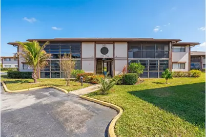 9748 S Belfort Cir #201, Tamarac, FL 33321 - Photo 16