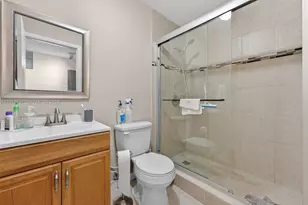 9748 S Belfort Cir, Tamarac, FL 33321 - Photo 6
