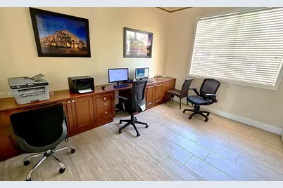 2033 SE 10th Ave #614, Fort Lauderdale, FL 33316 - Photo 18