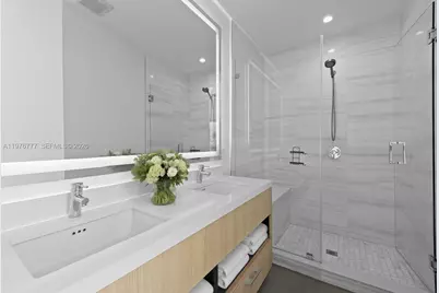 851 NE 1st Ave #PH 5700, Miami, FL 33132 - Photo 34
