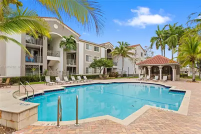 6851 SW 44th St #107, Miami, FL 33155 - Photo 2