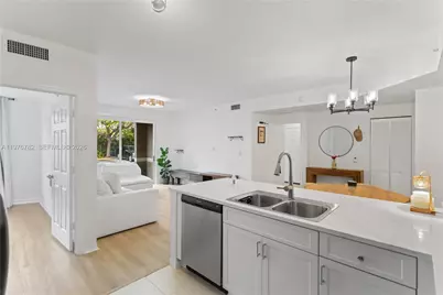 6851 SW 44th St #107, Miami, FL 33155 - Photo 12
