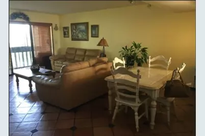655 W Park Dr #6-12, Miami, FL 33172 - Photo 2