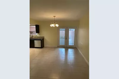 1024 W 79th St #1024, Hialeah, FL 33014 - Photo 14