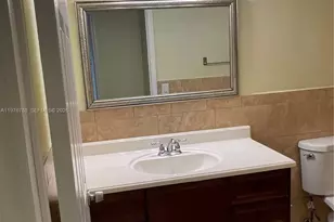 1024 W 79th St, Hialeah, FL 33014 - Photo 20