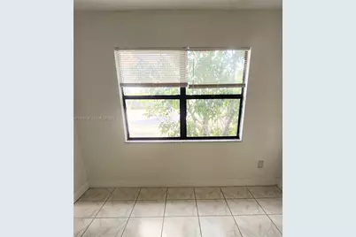 902 NE 209 St #203-40, Miami, FL 33179 - Photo 12