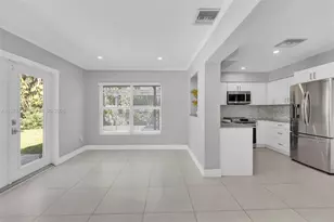 1577 NE 48th Ct, Oakland Park, FL 33334 - Photo 18