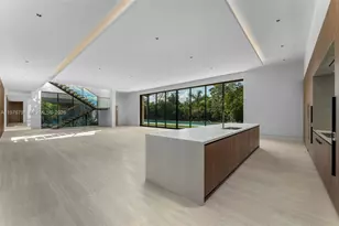 8755 SW 54th Ave, Miami, FL 33143 - Photo 8