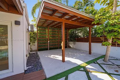 659 NE 73rd St, Miami, FL 33138 - Photo 40