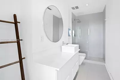 3 Island Ave #PH-G, Miami Beach, FL 33139 - Photo 8