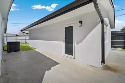 11351 SW 52nd Ter, Miami, FL 33165 - Photo 30