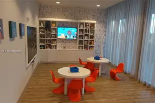 5300 Paseo Blvd, Doral, FL 33166 - Photo 8