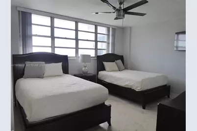 800 West Ave #818, Miami Beach, FL 33139 - Photo 6