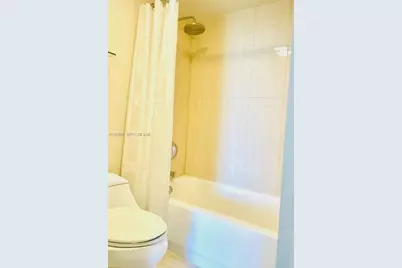 3675 N Country Club Dr #708, Aventura, FL 33180 - Photo 14