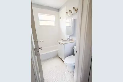 8000 NE Bayshore Ct #202, Miami, FL 33138 - Photo 10