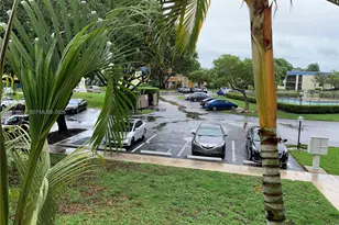 183 Lakeview Dr, Weston, FL 33326 - Photo 34