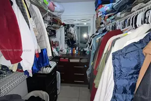 183 Lakeview Dr, Weston, FL 33326 - Photo 16