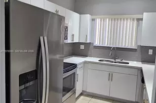 3389 NE 4th St, Homestead, FL 33033 - Photo 12