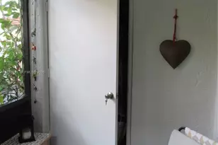 130 S Cypress Rd, Pompano Beach, FL 33060 - Photo 28