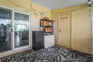 2929 Dorchester Ln, Cooper City, FL 33026 - Photo 32