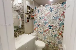 705 NW 8th Ave, Florida City, FL 33034 - Photo 14