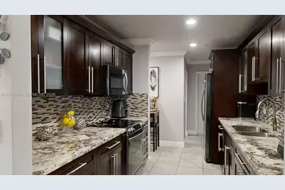 705 NW 8th Ave, Florida City, FL 33034 - Photo 4